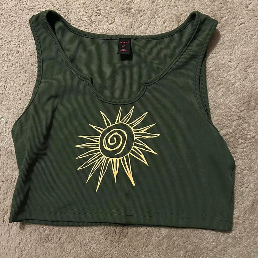 Romwe Women's Green Crop-top